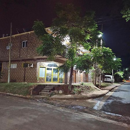 Departamentos Chow Chow Apartment โปซาดัส ภายนอก รูปภาพ